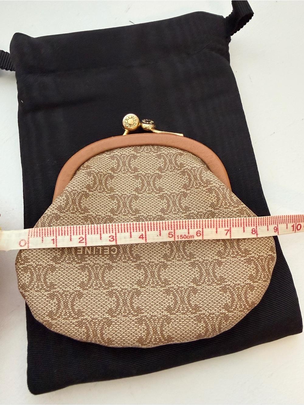 CELINE Vintage Triomphe Canvas Coin Purse Wallet with gold kiss-lock - Picture 7 of 8